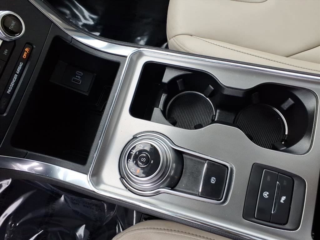 Certified 2022 Ford Edge Titanium image 23