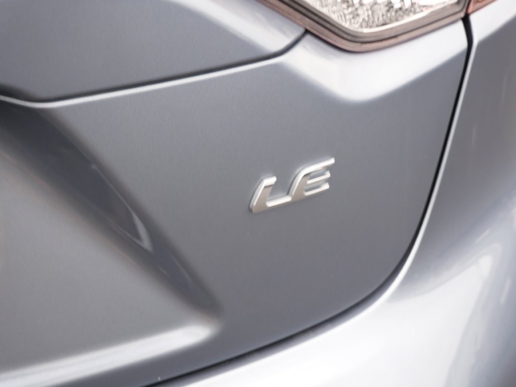Used 2025 Toyota Corolla LE FWD image 10