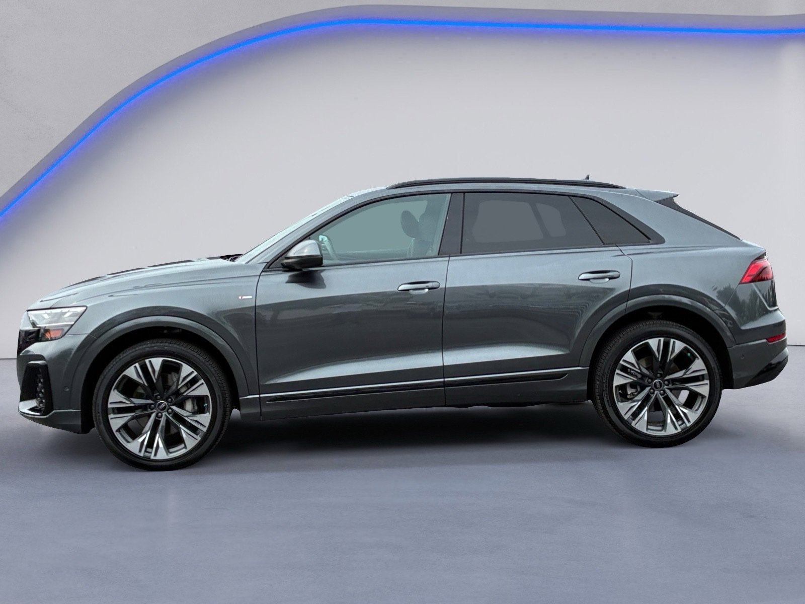 Used 2025 Audi Q8 Premium Plus AWD/4WD image 8