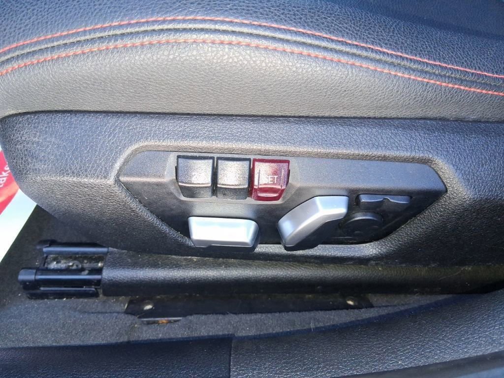 Used 2018 BMW 330i xDrive Sedan w/ Convenience Package image 29