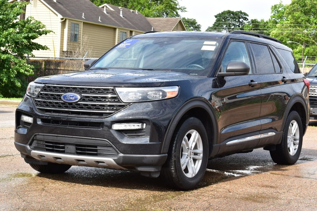 Certified 2024 Ford Explorer XLT w/ Equipment Group 202A