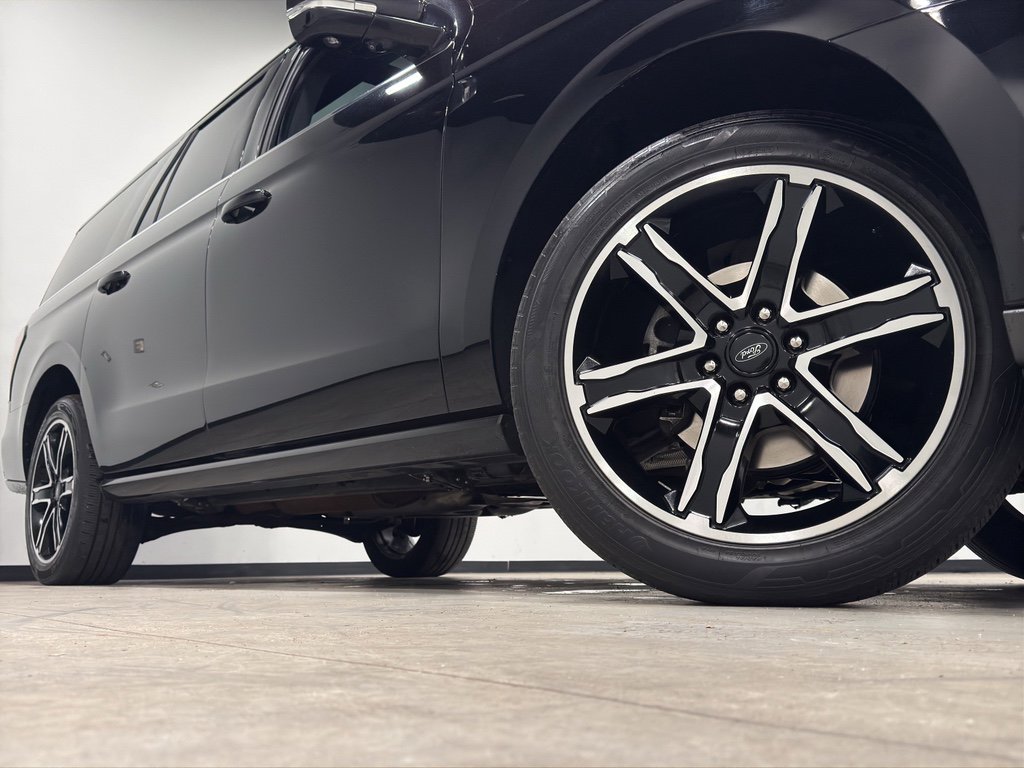 Certified 2019 Ford Expedition Max Limited w/ Equipment Group 303A image 2