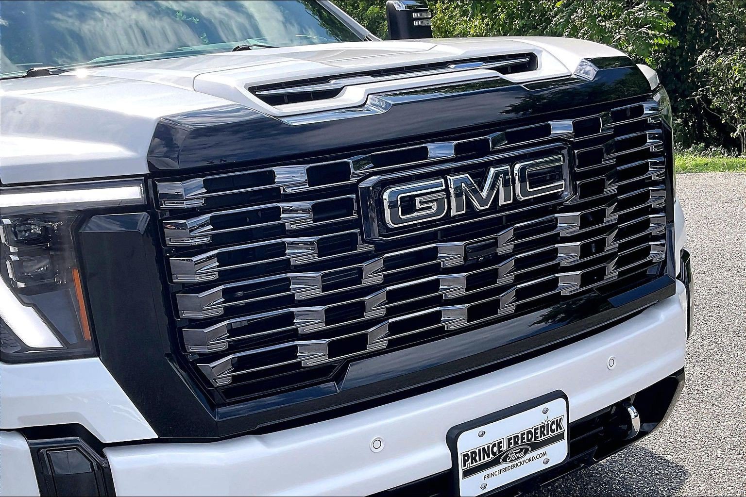 Used 2025 GMC Sierra 2500 Denali Ultimate AWD/4WD image 29