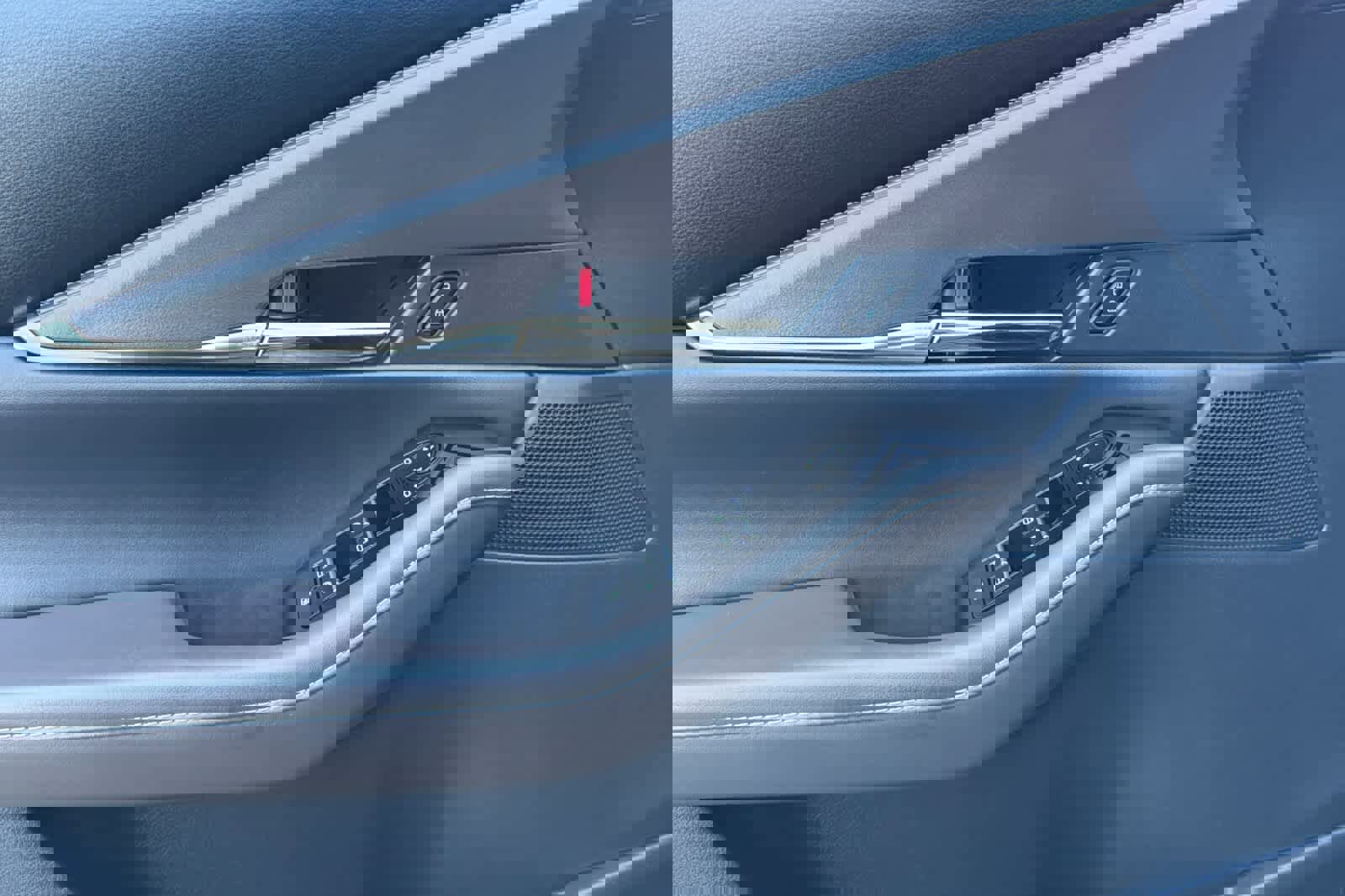 Used 2022 MAZDA CX-30 AWD 2.5 S w/ Premium Package image 12