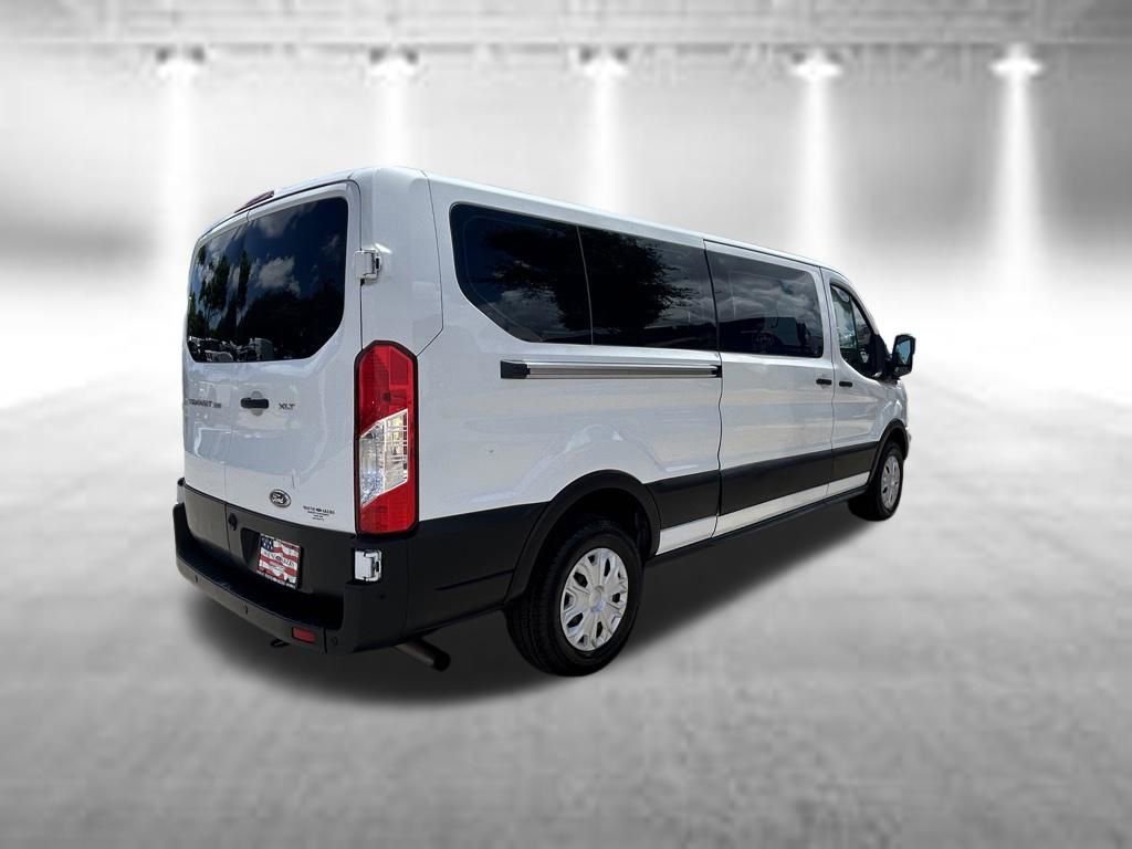 Certified 2021 Ford Transit 350 XLT RWD image 4