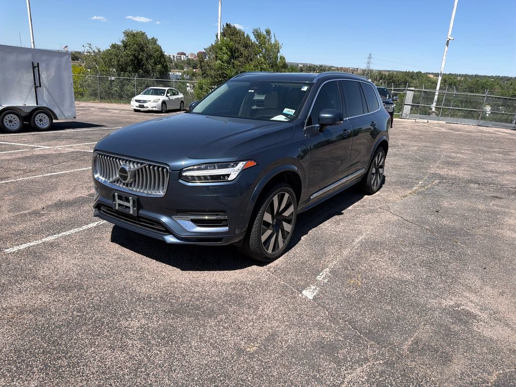 Used 2023 Volvo XC90 T8 Ultimate w/ Lounge Package AWD/4WD image 1