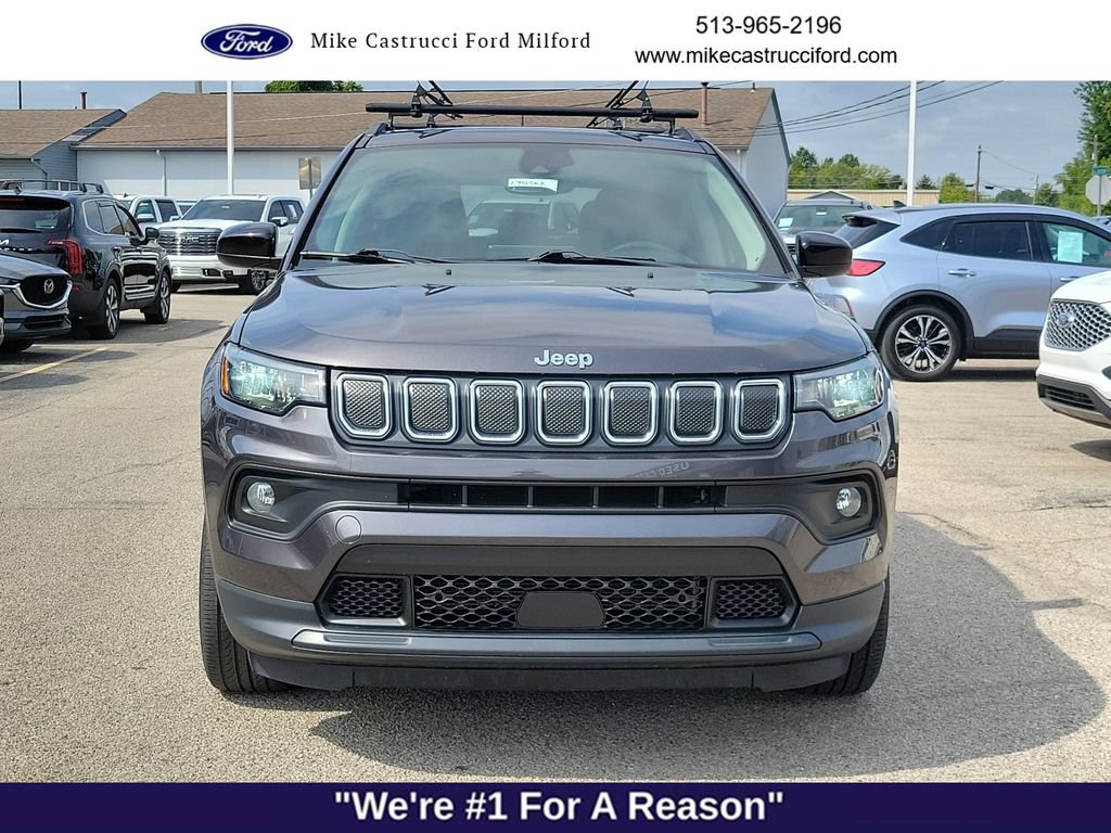 Used 2022 Jeep Compass Latitude w/ Sun and Sound Group AWD/4WD image 8