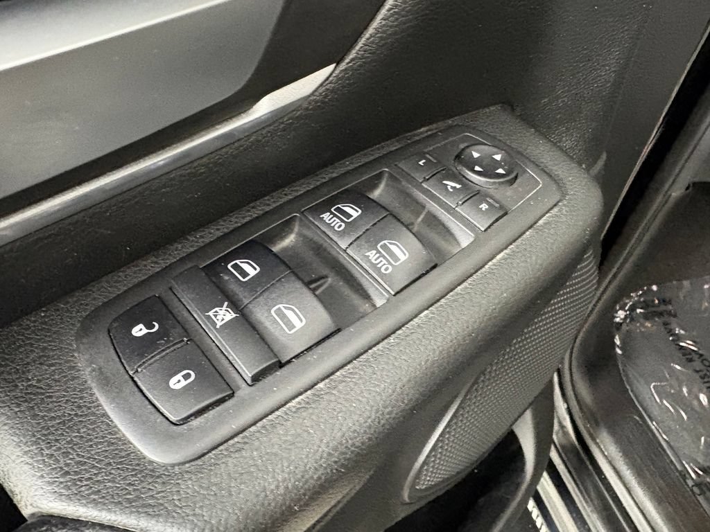 Used 2019 RAM 1500 Big Horn AWD/4WD image 12