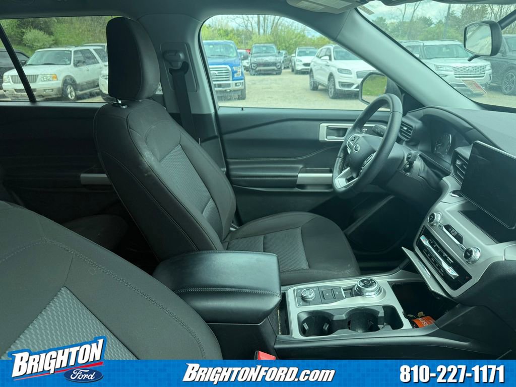 Certified 2024 Ford Explorer XLT AWD/4WD image 8