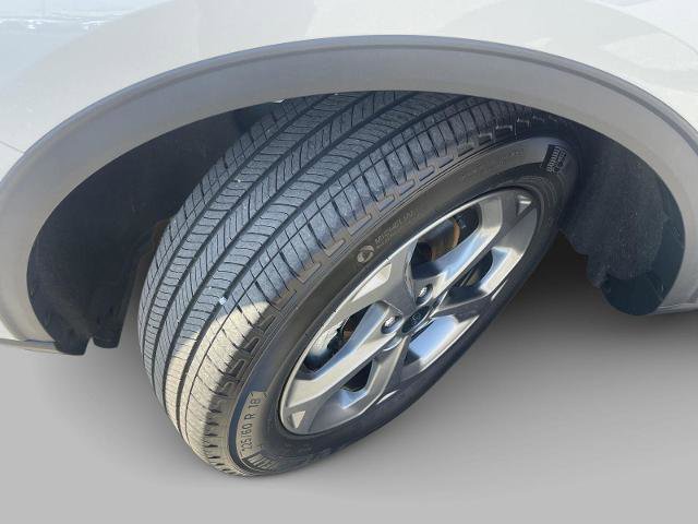 Certified 2025 Ford Escape ST-Line Elite image 4