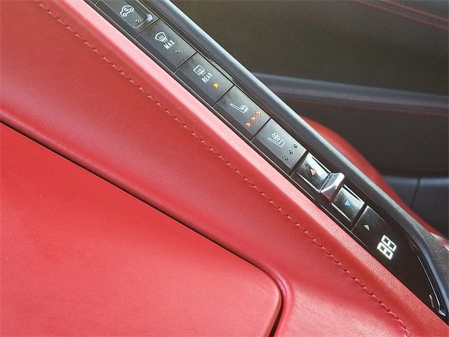 Used 2022 Chevrolet Corvette Stingray Premium Cpe w/ Z51 Performance Package image 16