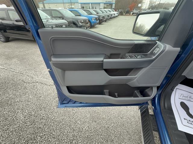 Certified 2022 Ford F150 XLT w/ Equipment Group 302A High image 11