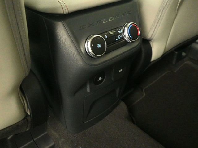 Certified 2025 Ford Explorer Active w/ Active Comfort Package AWD/4WD image 12