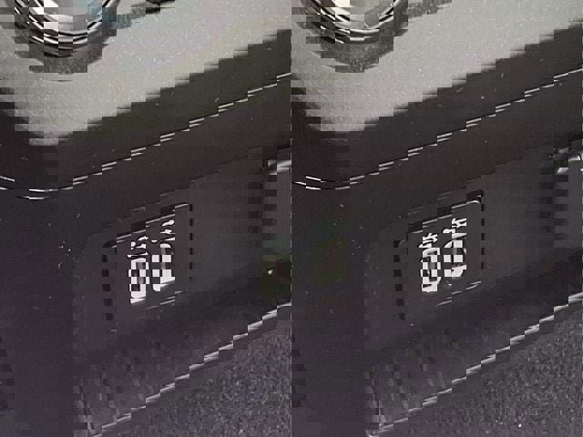 Certified 2019 Ford F150 XLT w/ Equipment Group 302A Luxury image 17