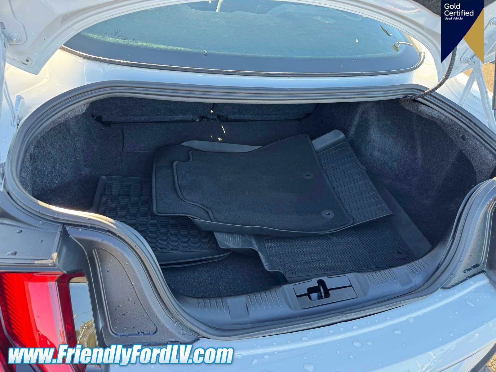 Certified 2022 Ford Mustang Coupe w/ Black Accent Package RWD image 10