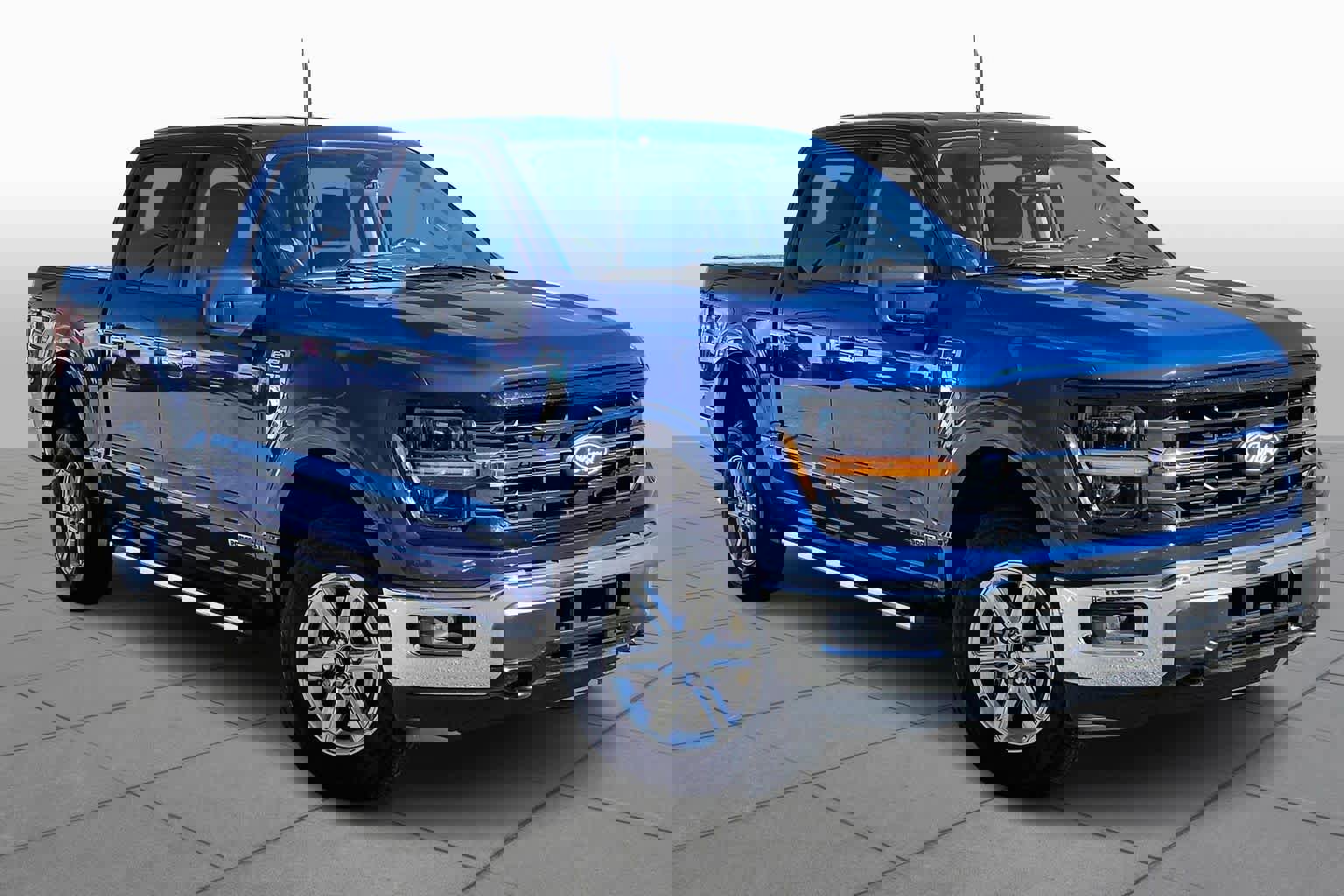 Certified 2024 Ford F150 XLT w/ Mobile Office Package image 2