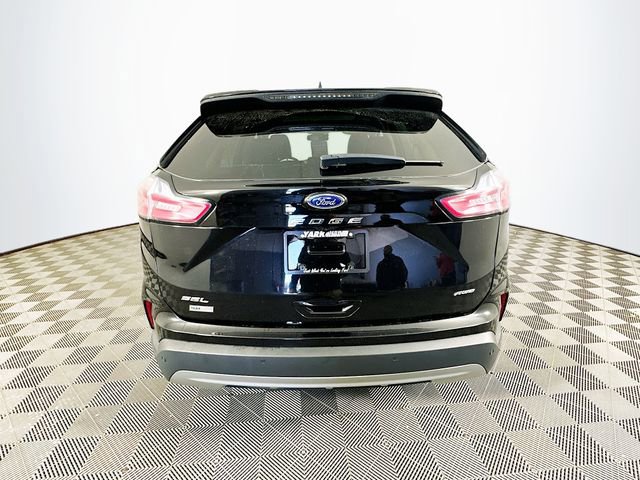 Certified 2024 Ford Edge SEL w/ Convenience Package AWD/4WD image 11