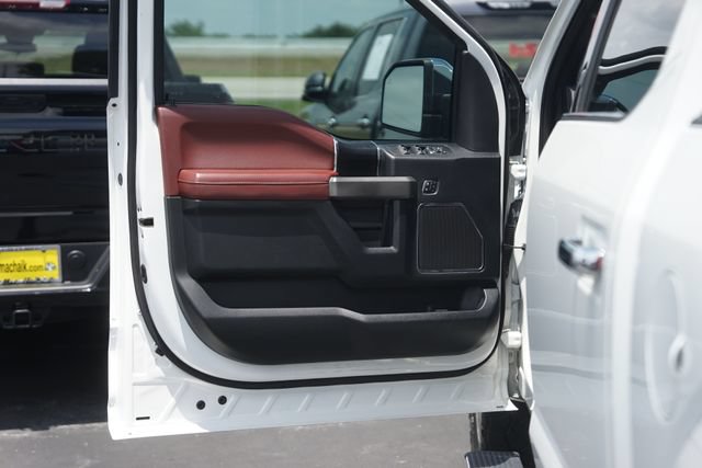 Certified 2020 Ford F150 Platinum w/ Equipment Group 701A Luxury AWD/4WD image 31