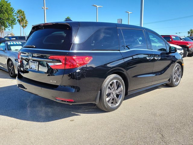 Used 2022 Honda Odyssey Elite image 4