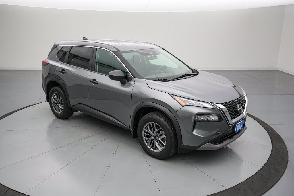 Used 2023 Nissan Rogue S AWD/4WD image 2