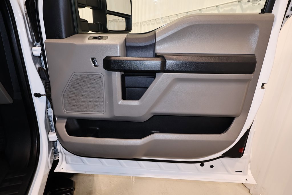 Certified 2022 Ford F550 4x4 SuperCab Super Duty image 23
