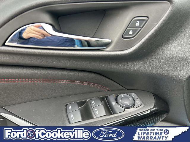 Used 2025 Chevrolet Trax RS w/ Driver Confidence Package image 23