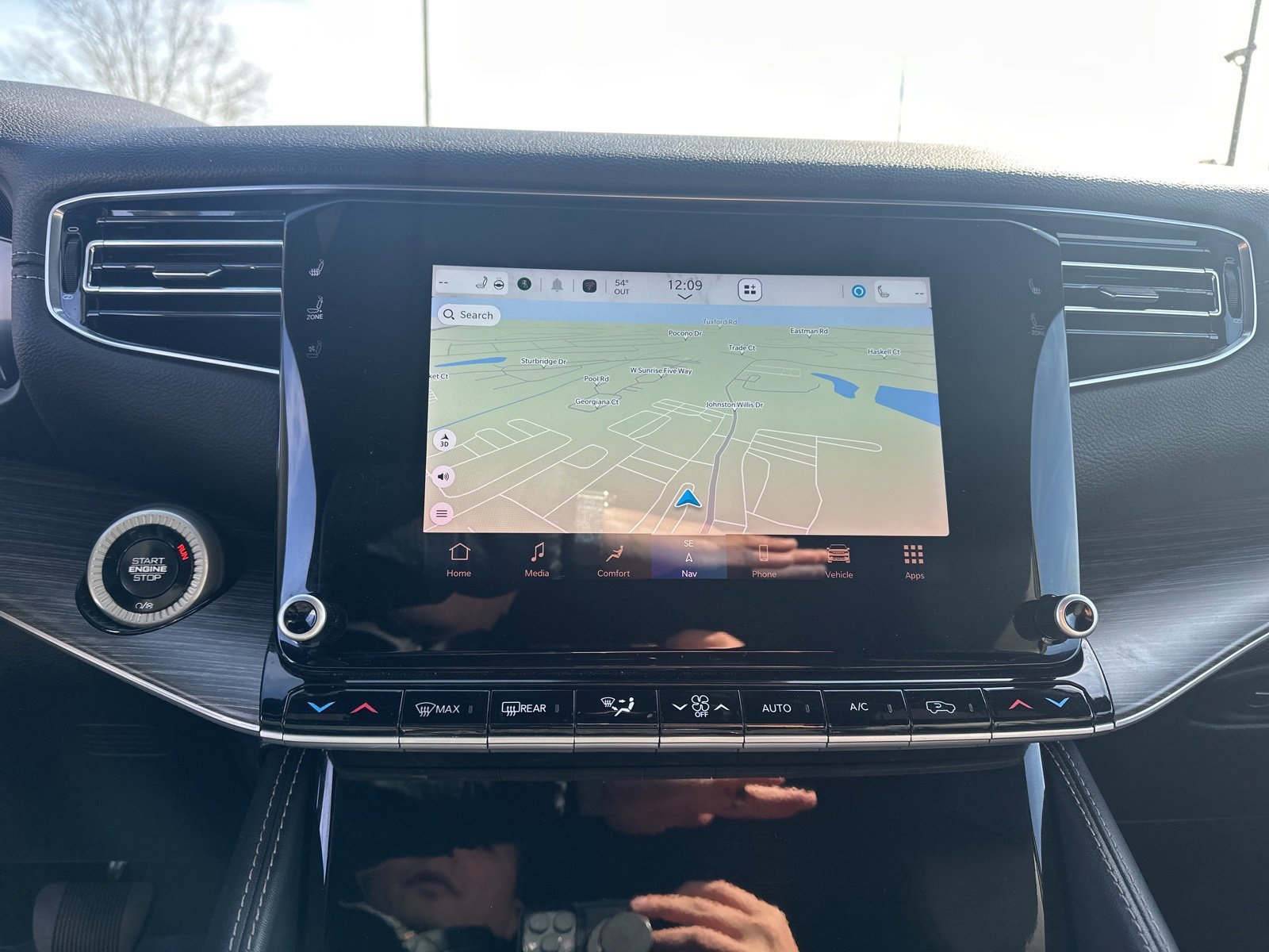 Used 2024 Jeep Wagoneer L Series III w/ Flexible Seating Group image 19