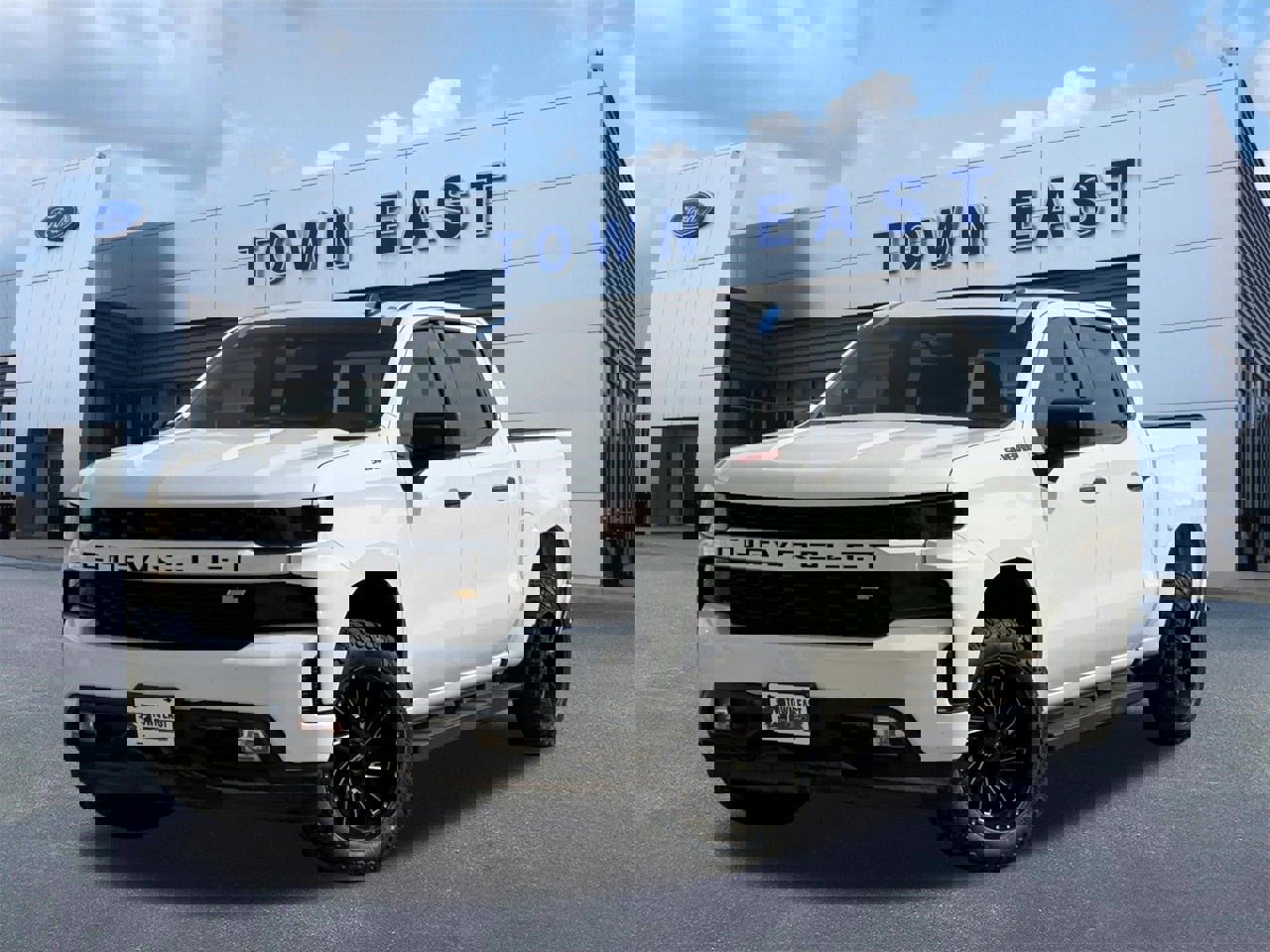 Used 2021 Chevrolet Silverado 1500 Custom image 1