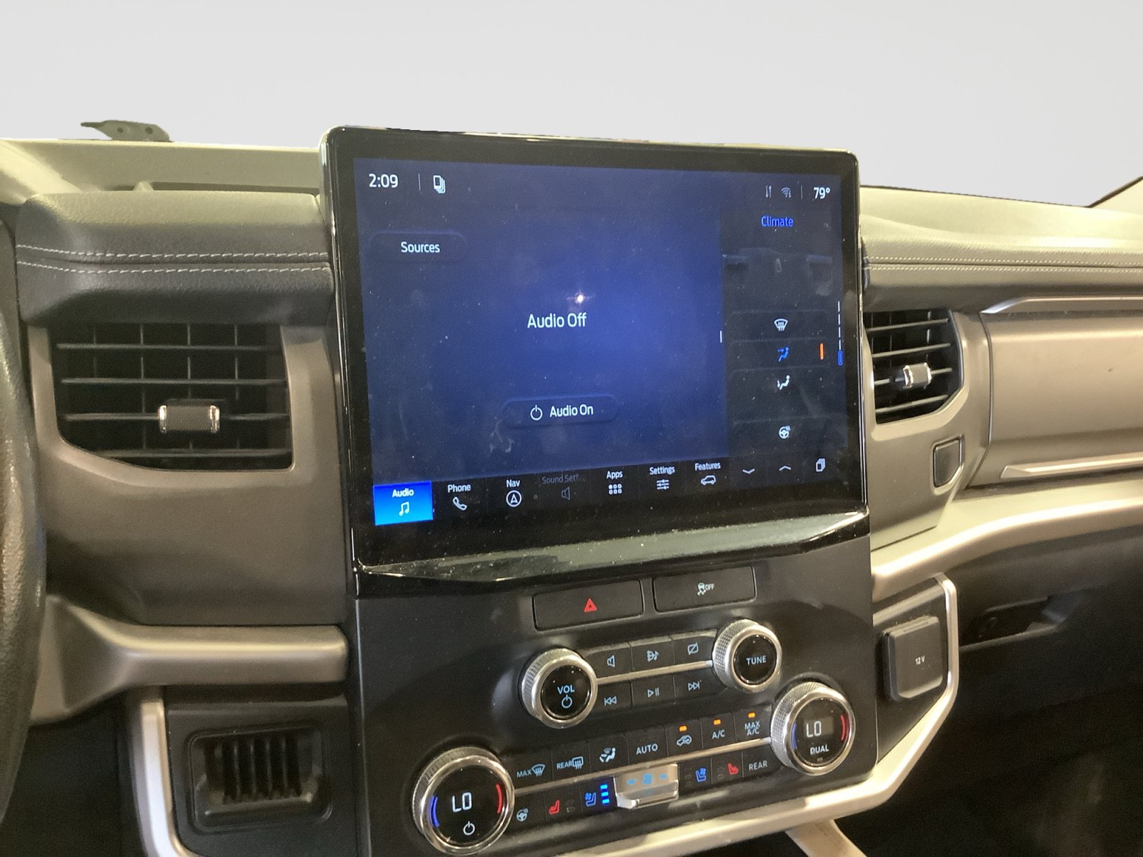 Certified 2022 Ford Expedition XLT RWD image 21