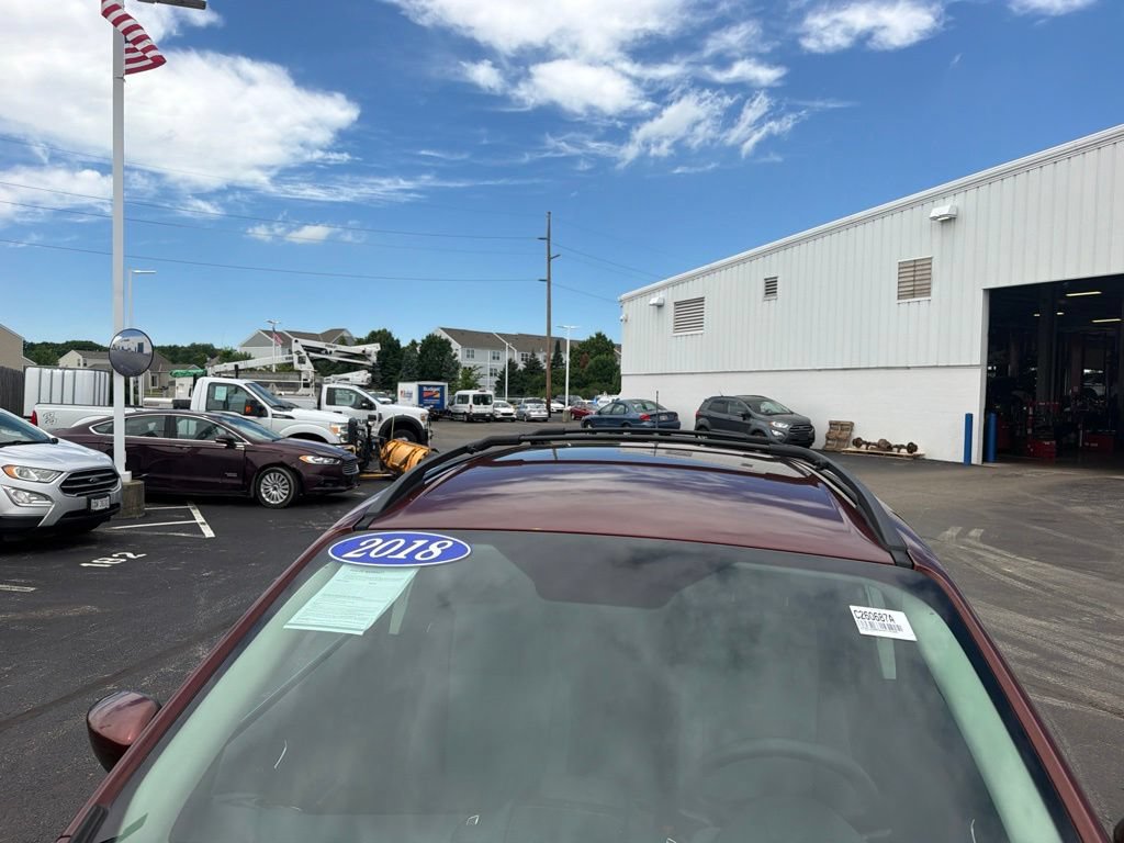 Certified 2018 Ford Escape SE w/ SE Sync 3 Package FWD image 16