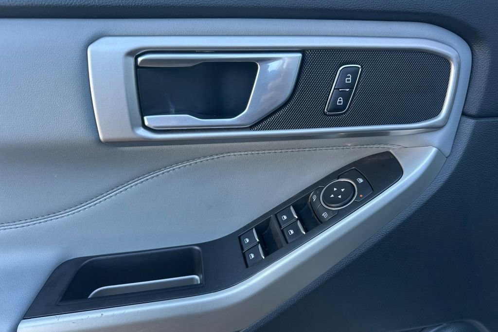 Certified 2023 Ford Explorer XLT w/ Equipment Group 202A image 13