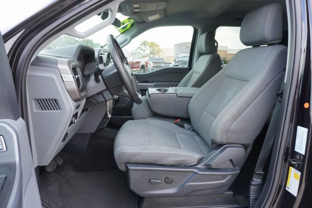 Certified 2025 Ford F150 XLT w/ Equipment Group 301A Standard image 7