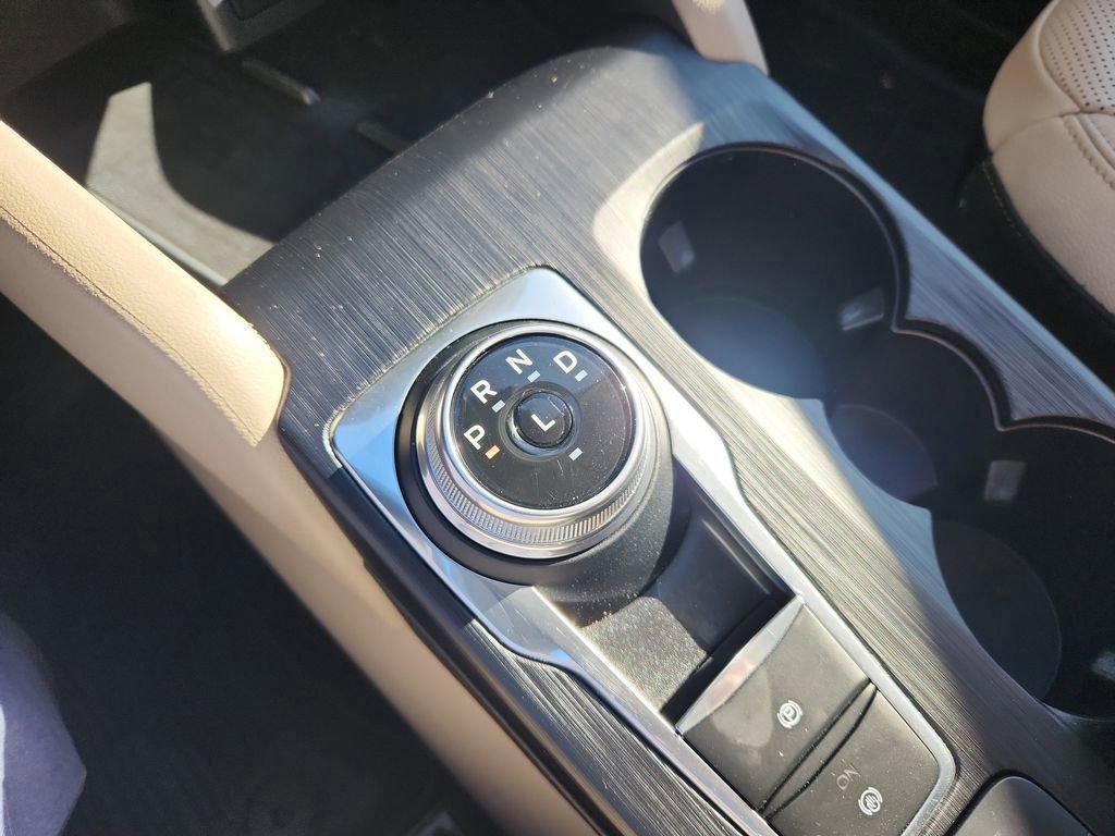 Certified 2022 Ford Escape SEL w/ Technology Package image 19