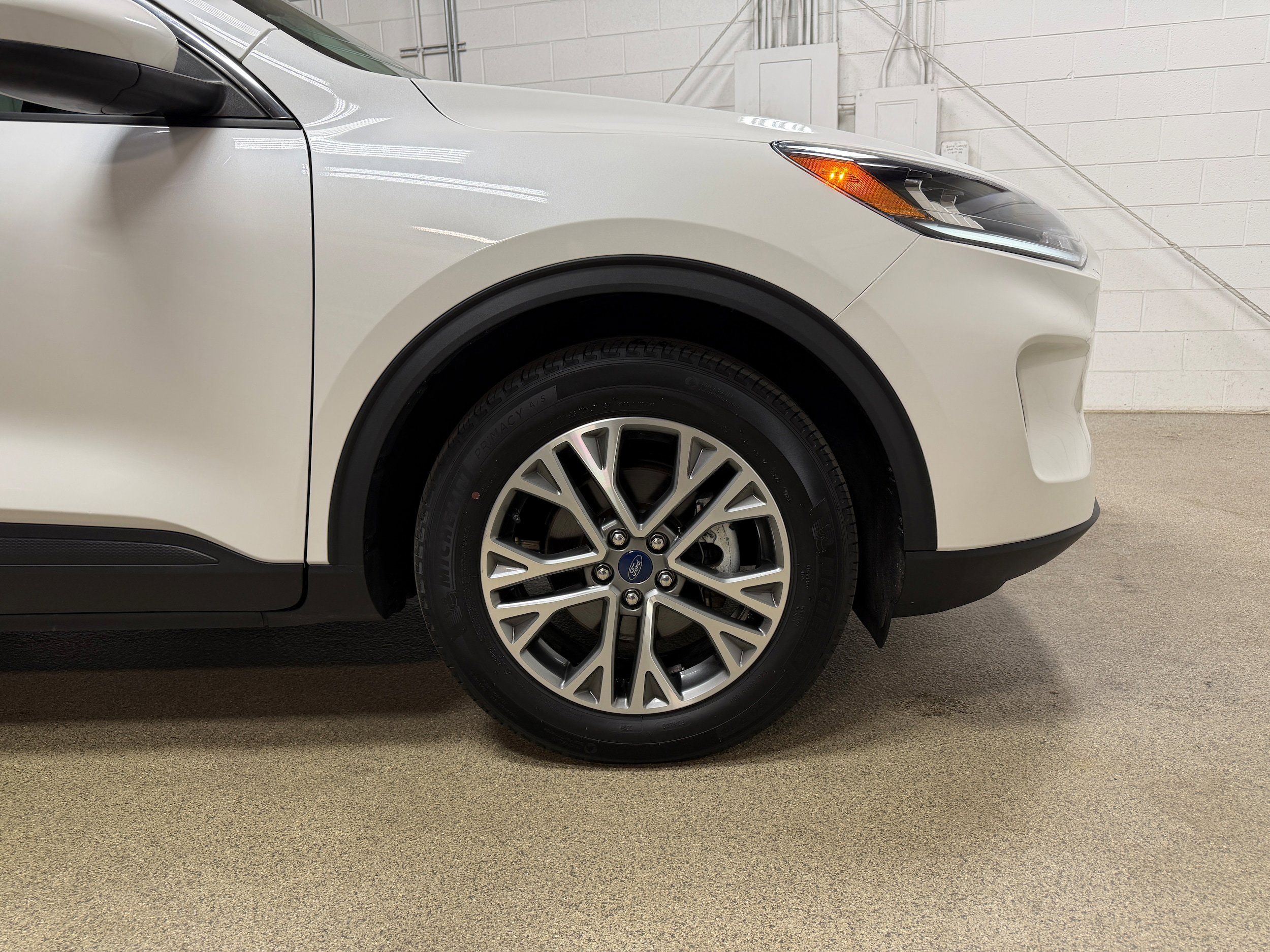 Certified 2022 Ford Escape SEL w/ Technology Package AWD/4WD image 27