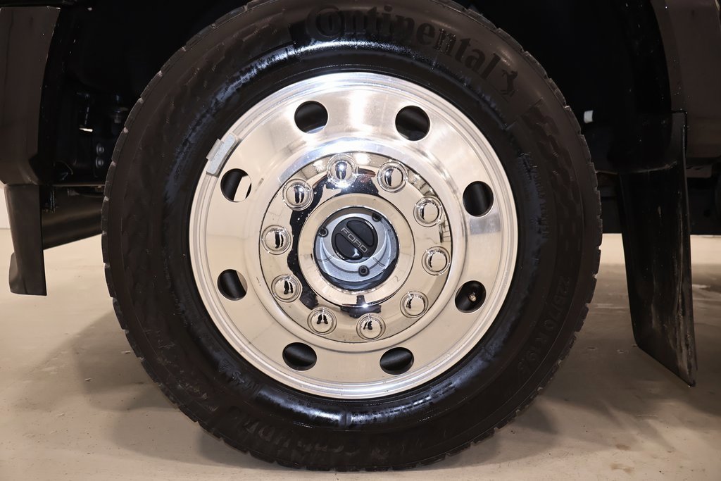 Certified 2024 Ford F450 XLT w/ 360-Degree Camera Package image 44