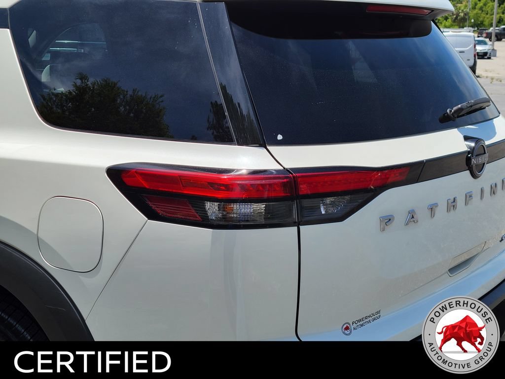 Used 2022 Nissan Pathfinder SV AWD/4WD image 12