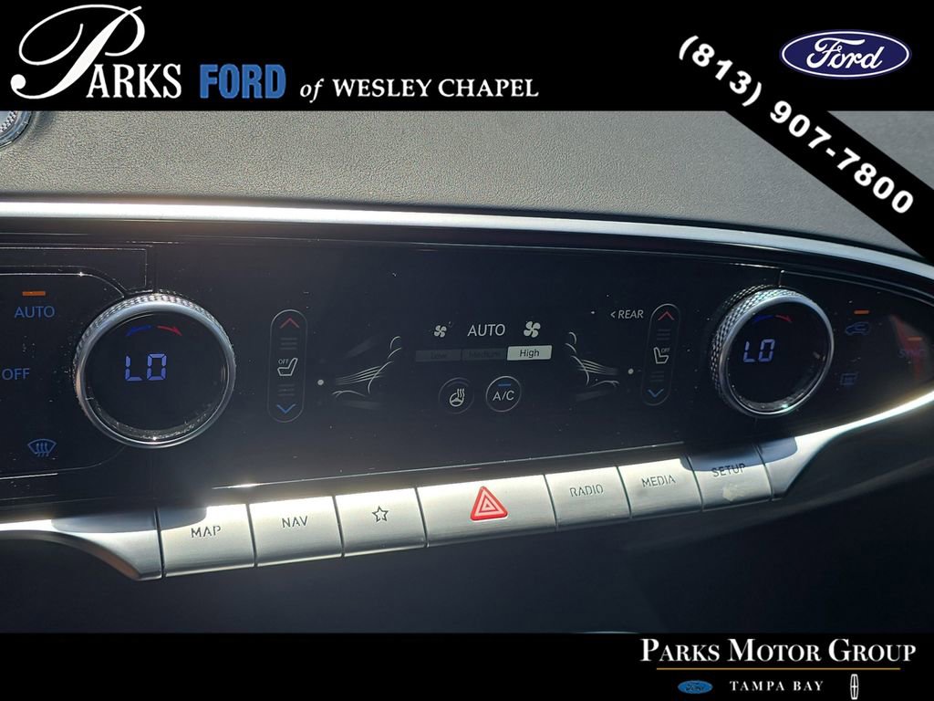 Used 2023 Genesis GV70 2.5T w/ Sport Prestige Package AWD/4WD image 23