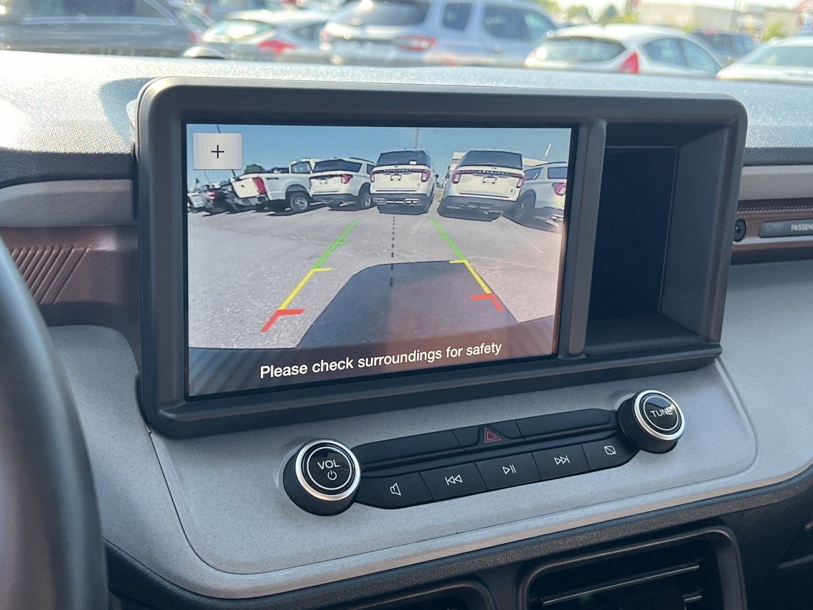 Certified 2023 Ford Maverick Lariat FWD image 19