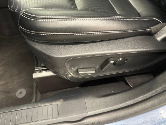 Certified 2025 Ford Escape Platinum image 30