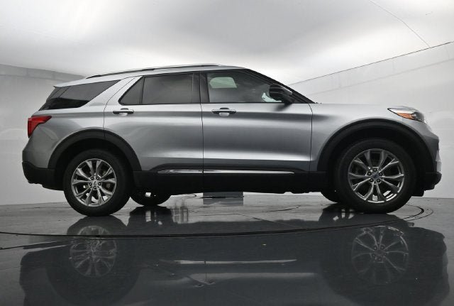 Certified 2023 Ford Explorer Limited w/ Limited Technology Package AWD/4WD image 43