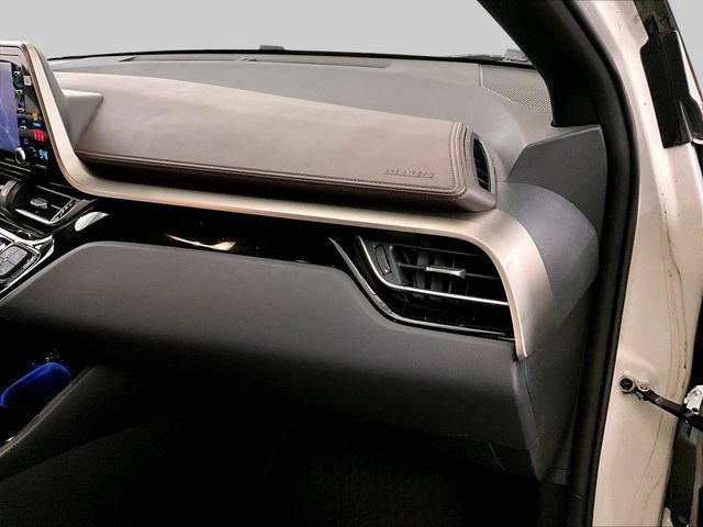 Used 2019 Toyota C-HR FWD image 15