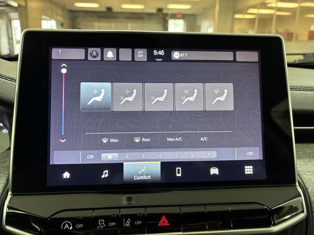 Used 2022 Jeep Compass Latitude image 10