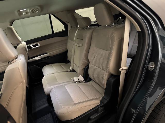 Certified 2022 Ford Explorer XLT RWD image 31