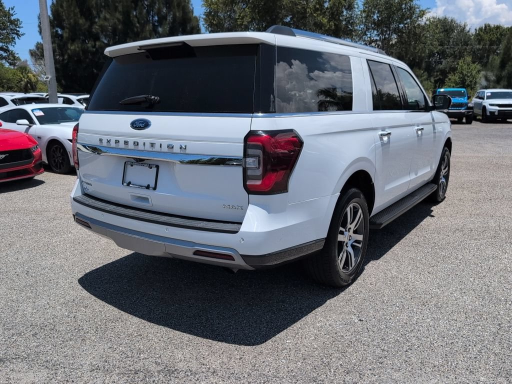 Certified 2024 Ford Expedition Max Limited AWD/4WD image 3