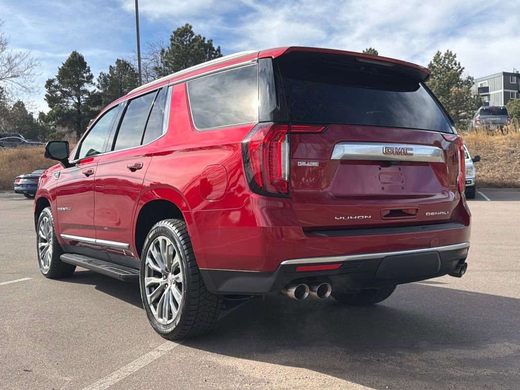 Used 2021 GMC Yukon Denali w/ Advanced Technology Package image 3