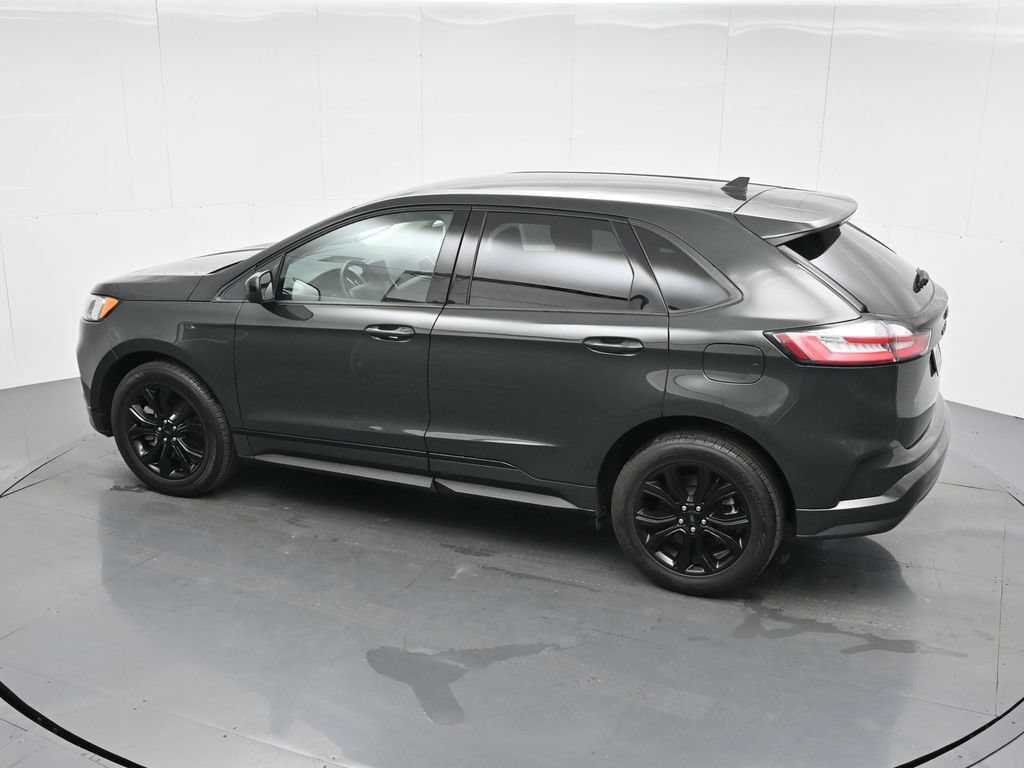 Certified 2022 Ford Edge SE w/ Black Appearance Package AWD/4WD image 43
