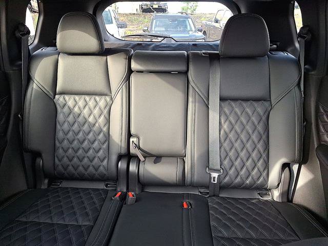 Used 2024 Mitsubishi Outlander SEL AWD/4WD image 13