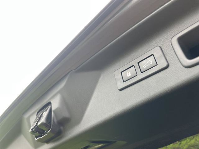 Used 2025 Subaru Forester Premium AWD/4WD image 6