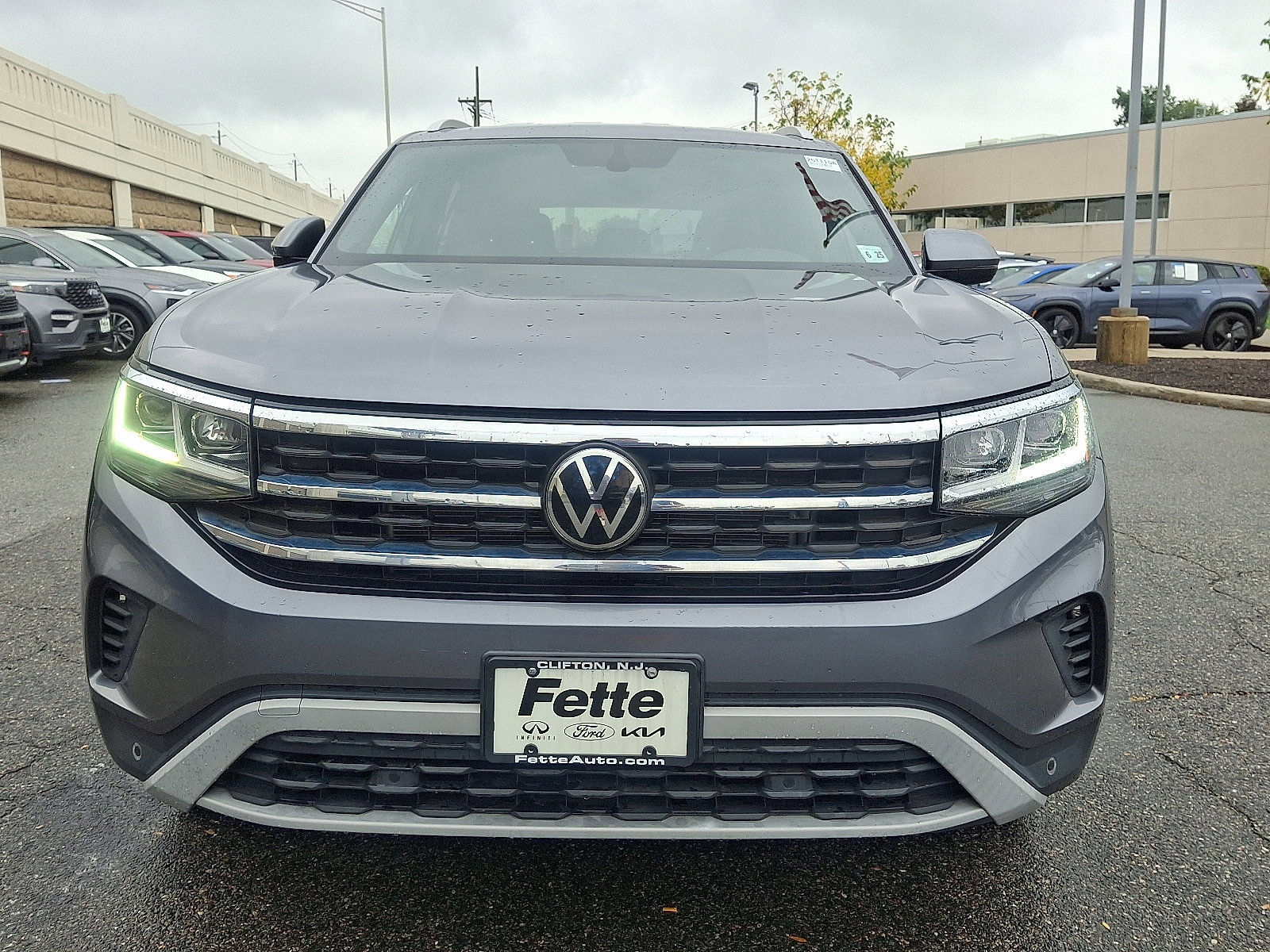 Used 2020 Volkswagen Atlas Cross Sport SE image 7