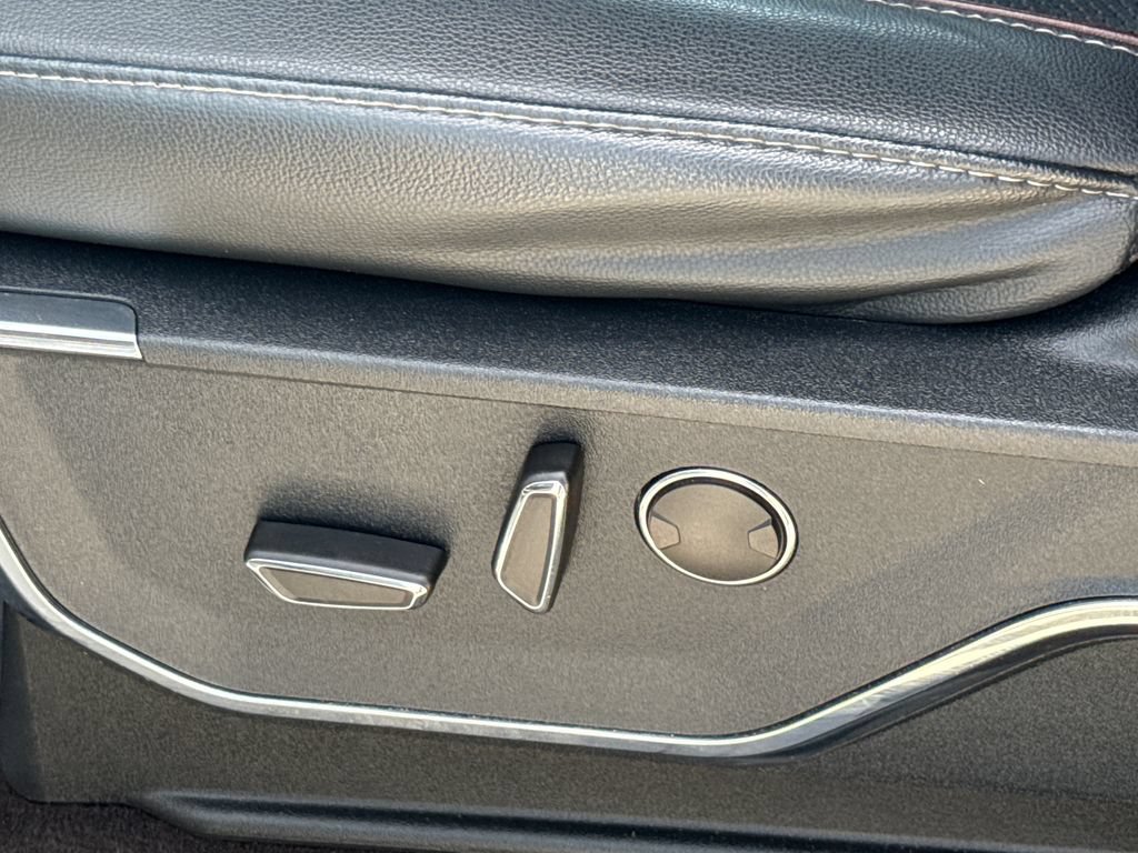 Certified 2021 Ford F150 Lariat RWD image 25